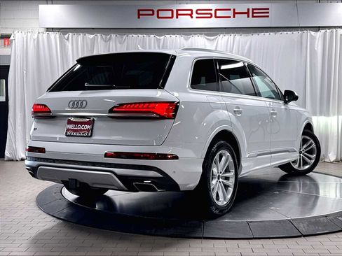 Used 2025 Audi Q7 3.0T Premium Plus AWD/4WD image 9