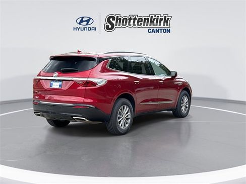 Used 2024 Buick Enclave Premium image 8