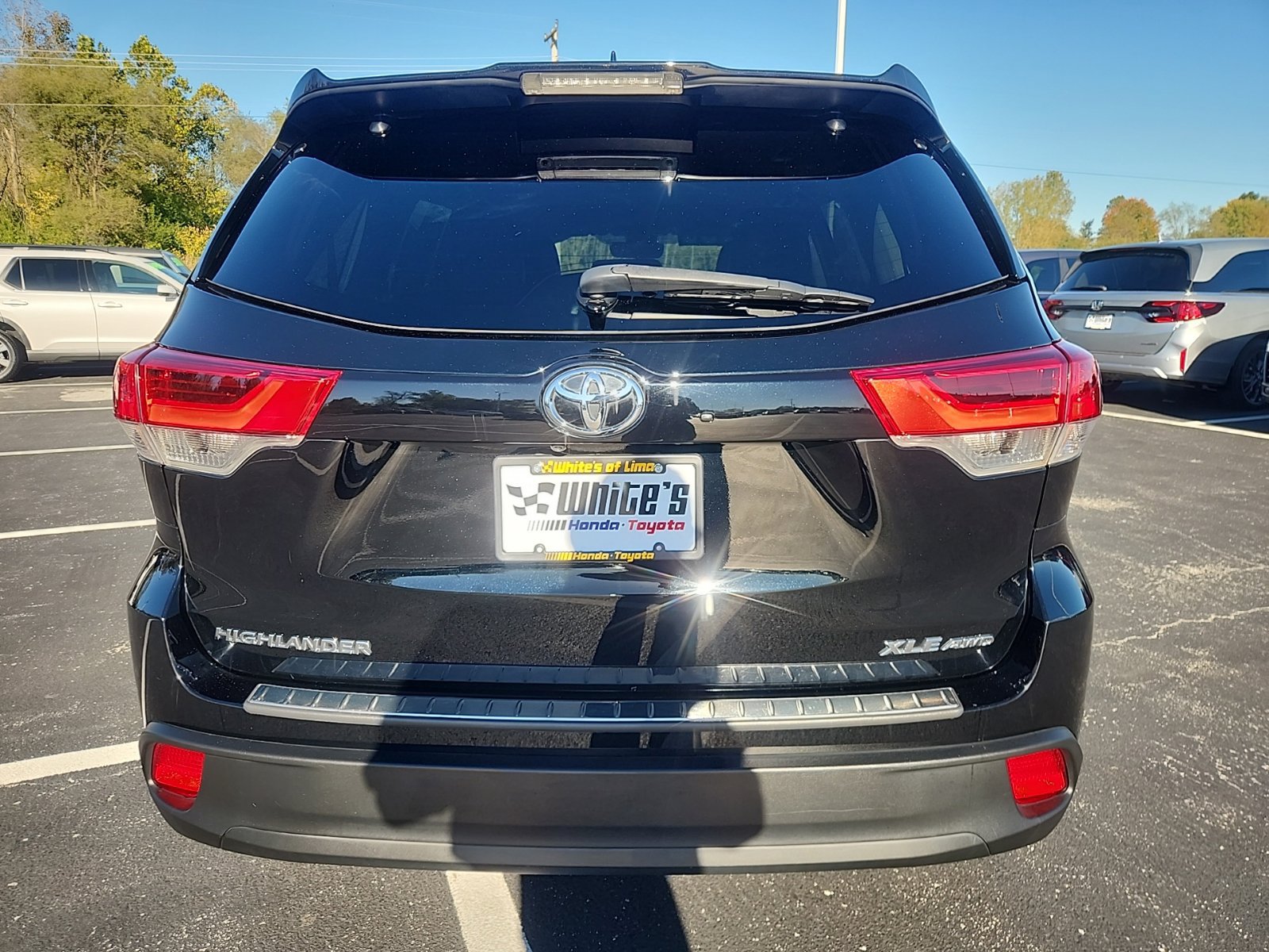 Used 2019 Toyota Highlander XLE AWD/4WD image 10