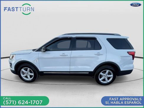 Used 2016 Ford Explorer XLT w/ Equipment Group 201A AWD/4WD image 23