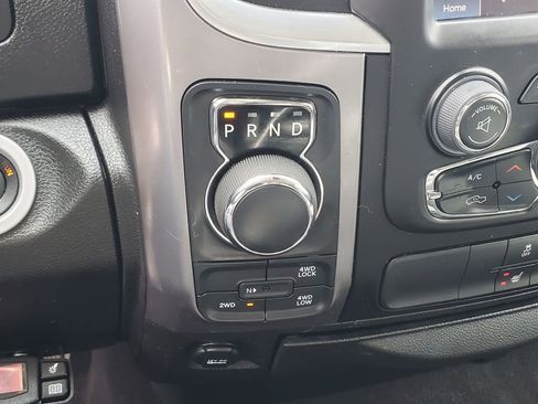 Used 2022 RAM 1500 Classic SLT w/ Electronics Convenience Group image 21