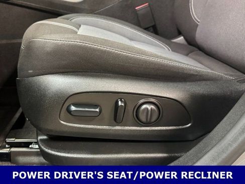 Used 2024 Chevrolet Blazer LT w/ Convenience Package image 12