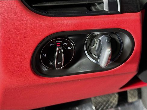 Used 2021 Porsche Macan GTS image 10