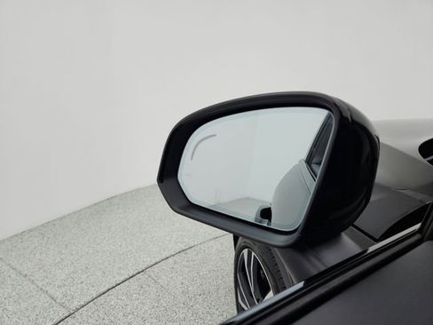 Used 2019 Volvo XC40 T5 R-Design image 19