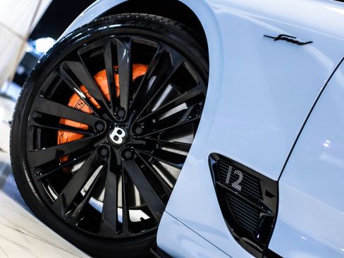 Used 2024 Bentley Continental GT Speed image 3
