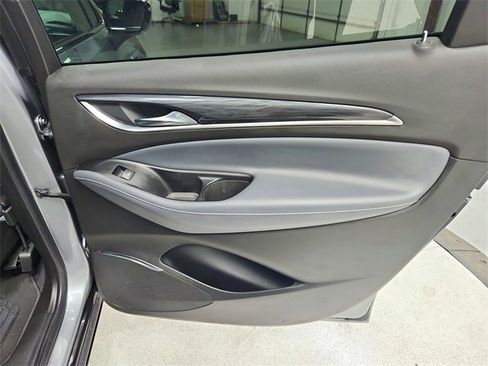 Used 2024 Buick Enclave Premium image 47