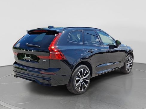 Used 2024 Volvo XC60 B5 Ultimate w/ Protection Package Premier AWD/4WD image 6