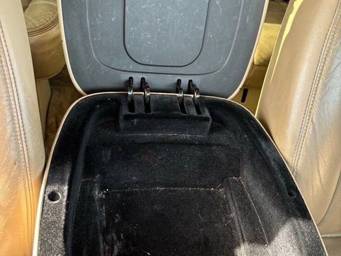 Used 2012 Cadillac Escalade ESV Luxury image 19