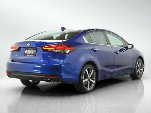 Used 2017 Kia Forte EX w/ EX Premium Plus Package FWD image 5