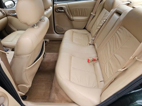 Used 2002 Saturn L-Series L300 image 14