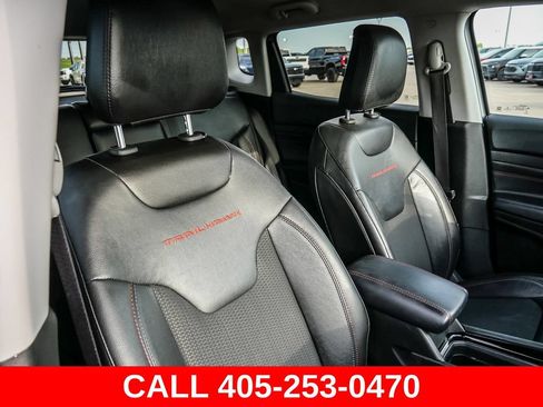 Used 2022 Jeep Compass Trailhawk AWD/4WD image 21