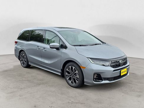 Used 2026 Honda Odyssey Elite image 7