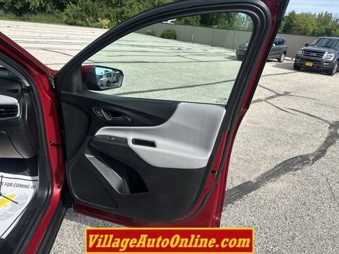 Used 2019 Chevrolet Equinox LT w/ LT True North Edition AWD/4WD image 41