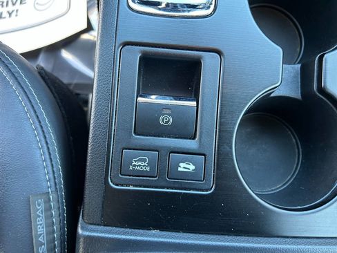 Used 2017 Subaru Outback 3.6R Limited image 25