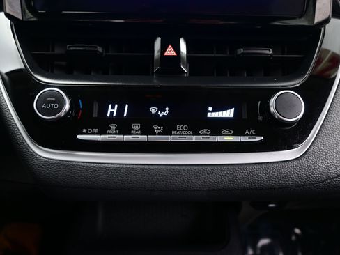 Used 2024 Toyota Corolla LE image 19