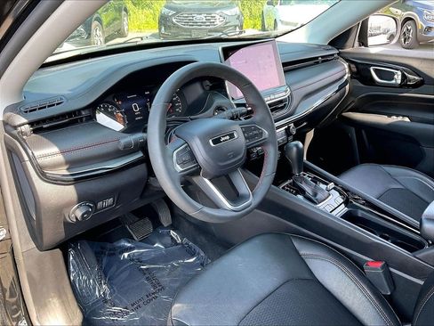 Used 2022 Jeep Compass Trailhawk AWD/4WD image 8