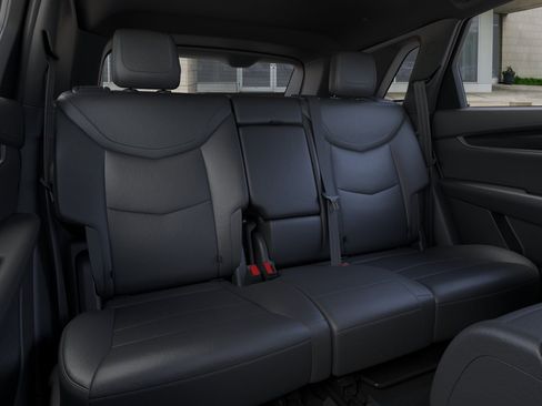 New 2026 Cadillac XT5 Sportv w/ LPO, Floor Liner Package AWD/4WD image 17