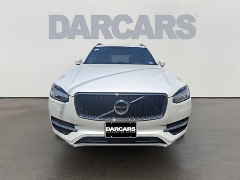 Used 2018 Volvo XC90 T6 Momentum w/ Convenience Package AWD/4WD image 2