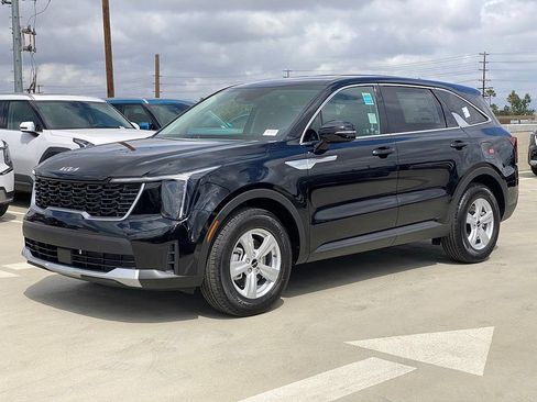New 2026 Kia Sorento LX FWD image 6