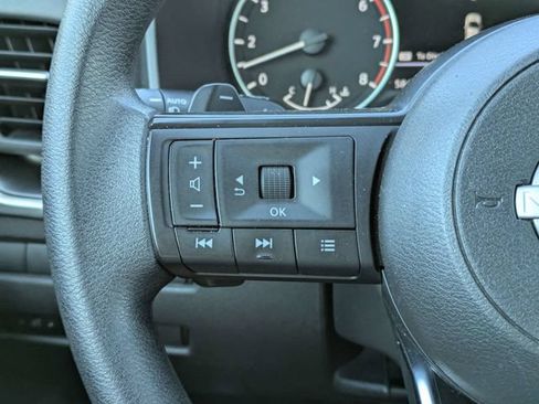 Used 2024 Nissan Rogue SV AWD/4WD image 24