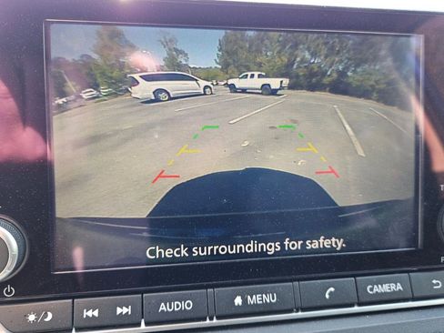 Used 2023 Nissan Rogue SV image 18