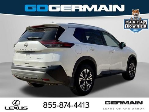 Used 2023 Nissan Rogue SV w/ SV Premium B Package image 5