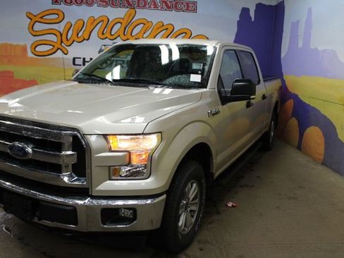Used 2017 Ford F150 XLT w/ Equipment Group 301A Mid AWD/4WD image 4