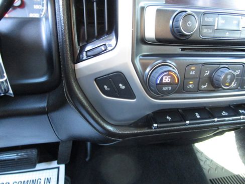 Used 2017 GMC Sierra 1500 SLE image 16