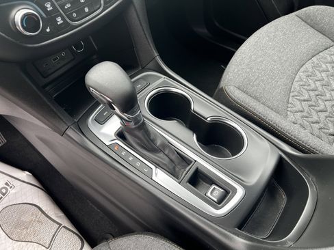 Used 2024 Chevrolet Equinox LT image 19