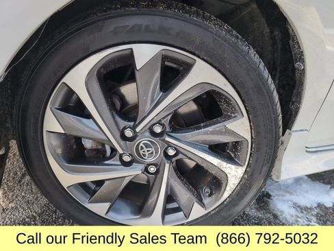 Used 2018 Toyota Corolla iM image 27