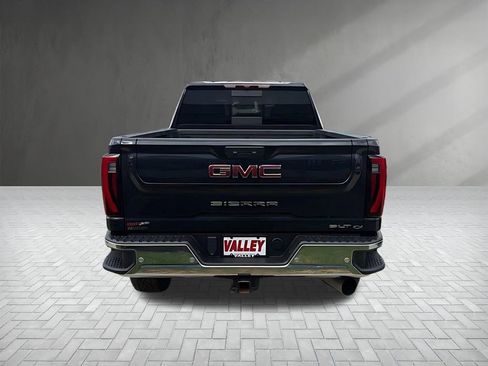 Used 2025 GMC Sierra 2500 SLT AWD/4WD image 18