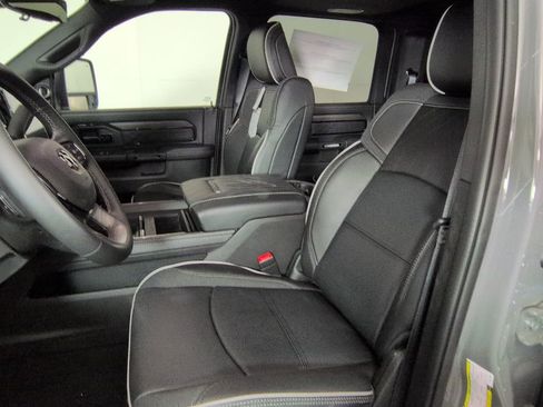 New 2026 RAM 3500 Limited AWD/4WD image 11