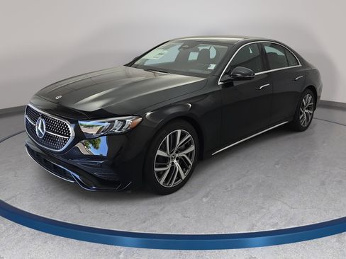 New 2026 Mercedes-Benz E 450 4MATIC Sedan image 1