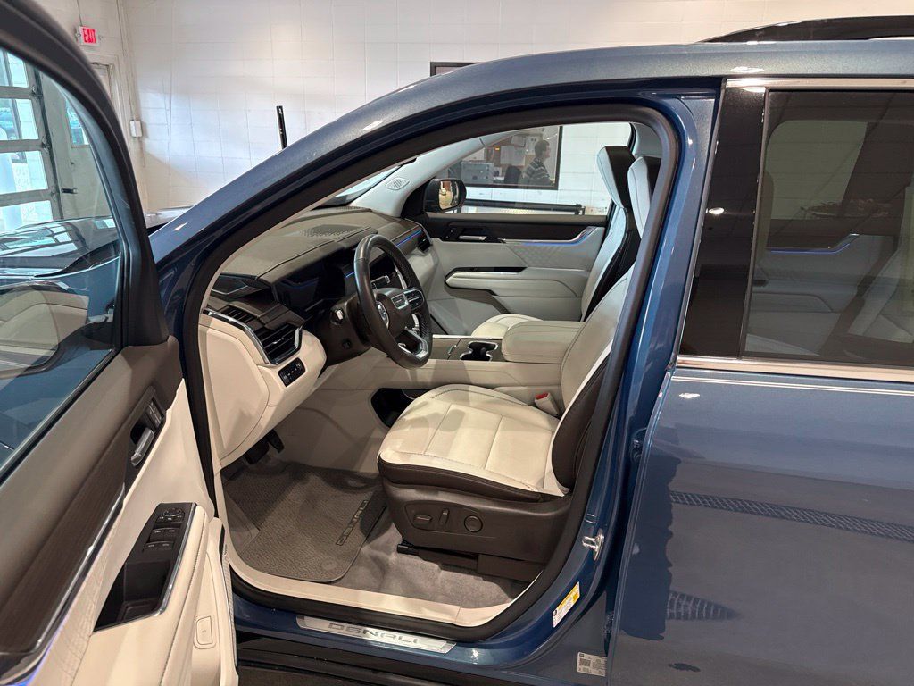 Used 2024 GMC Acadia Denali w/ LPO, Floor Liner Package AWD/4WD image 23