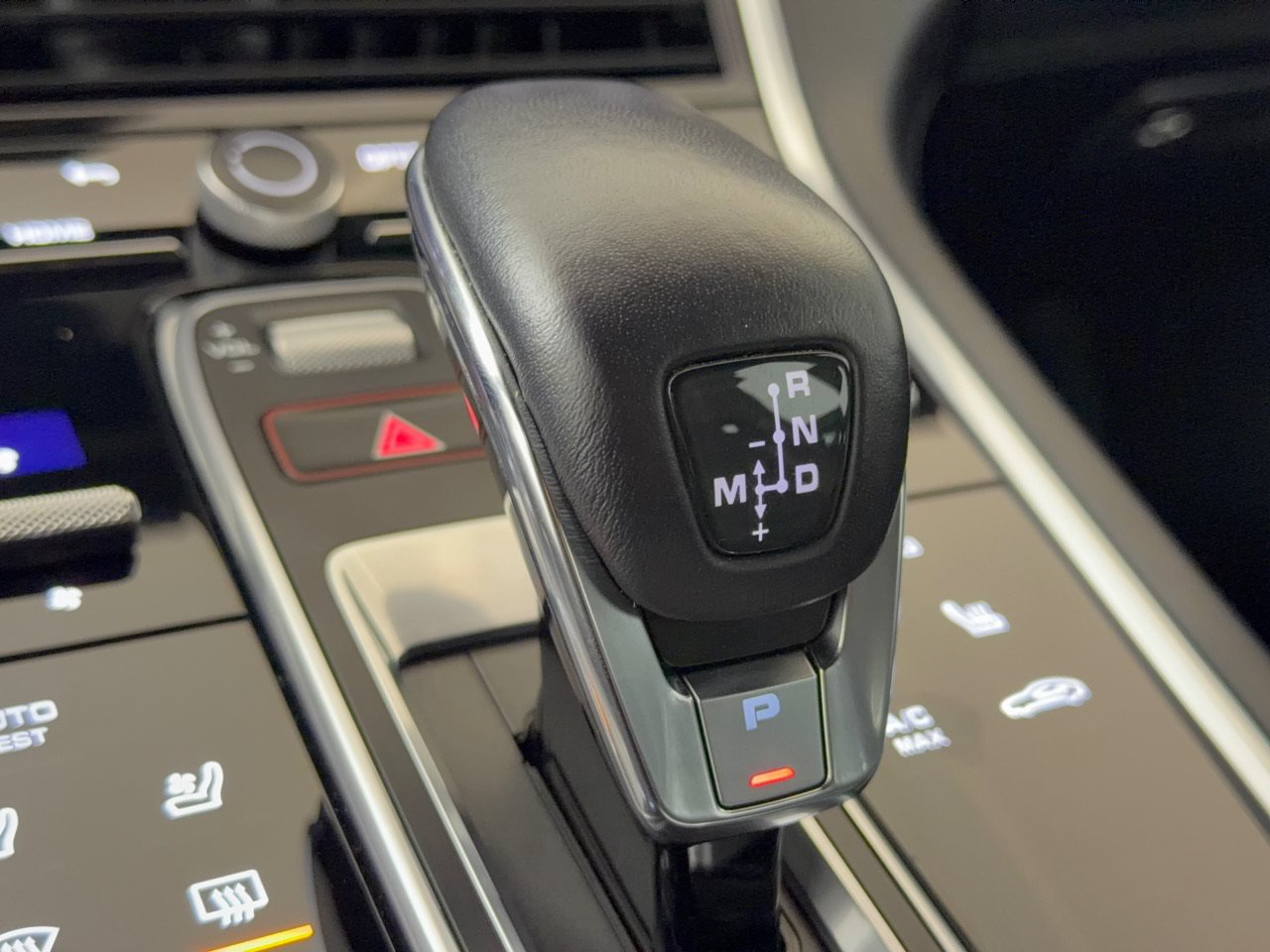 Certified 2023 Porsche Panamera GTS AWD/4WD image 24