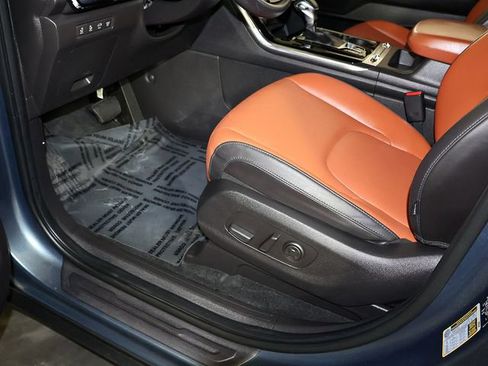 Used 2022 Kia Carnival SX FWD image 29