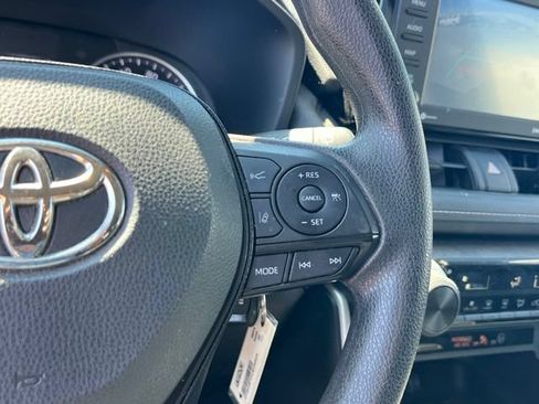 Used 2020 Toyota RAV4 LE w/ All Weather Liner Package AWD/4WD image 19