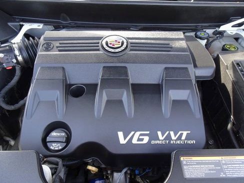 Used 2015 Cadillac SRX Luxury w/ Driver Awareness Package image 31