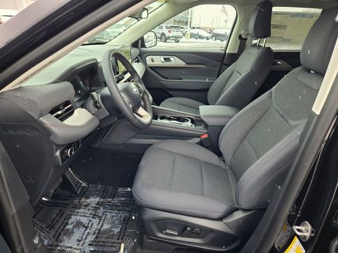 New 2026 Ford Explorer Active image 24