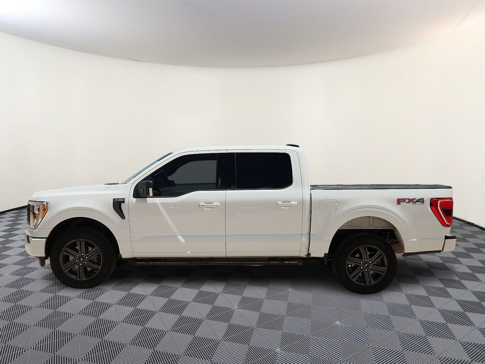 Used 2023 Ford F150 XLT w/ Equipment Group 302A High AWD/4WD image 2