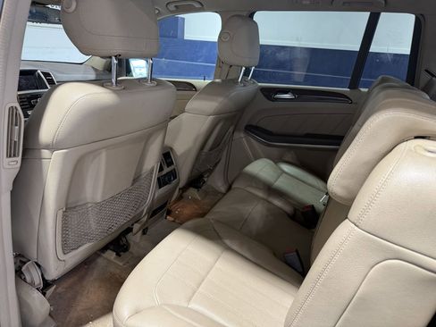 Used 2014 Mercedes-Benz GL 450 4MATIC image 7