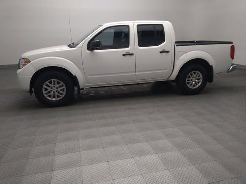 Used 2019 Nissan Frontier SV w/ Value Truck Package RWD image 2