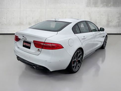 Used 2018 Jaguar XE S image 5