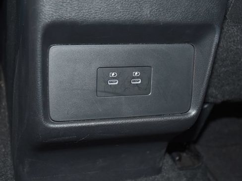 Used 2025 Nissan Rogue SV AWD/4WD image 25