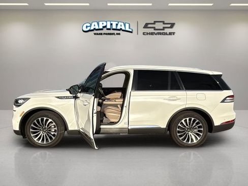 Used 2022 Lincoln Aviator Reserve w/ Equipment Group 201A image 13