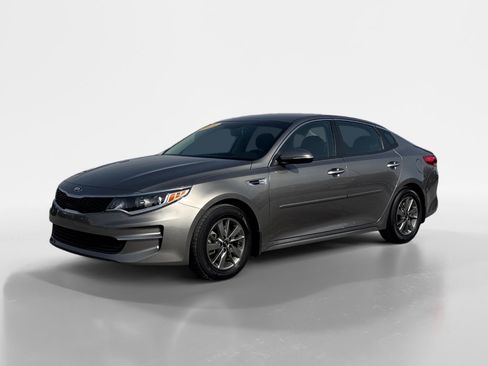 Used 2018 Kia Optima LX image 3