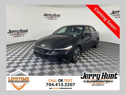 Used 2025 Hyundai Elantra SEL