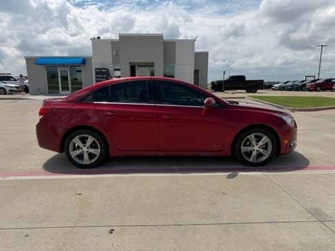 Used 2014 Chevrolet Cruze LT w/ Sun, Sound and Sport Package FWD image 2