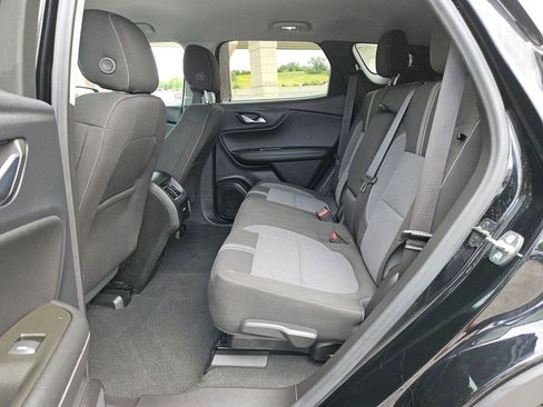 Used 2025 Chevrolet Blazer LT FWD image 17