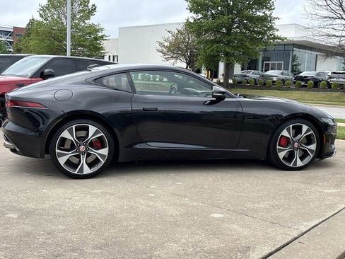 Used 2022 Jaguar F-TYPE Coupe RWD image 2